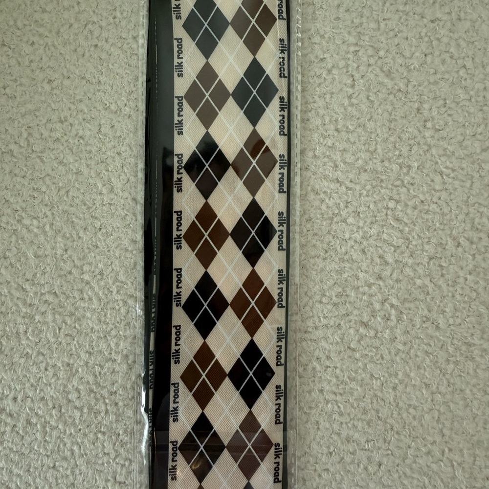 Silk Road Argyle Pattern Scarf